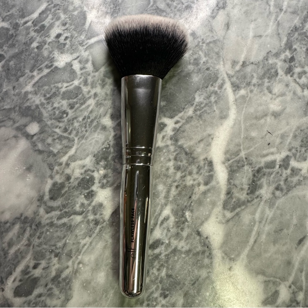 New ELF e.l.f. Flawless Face Brush